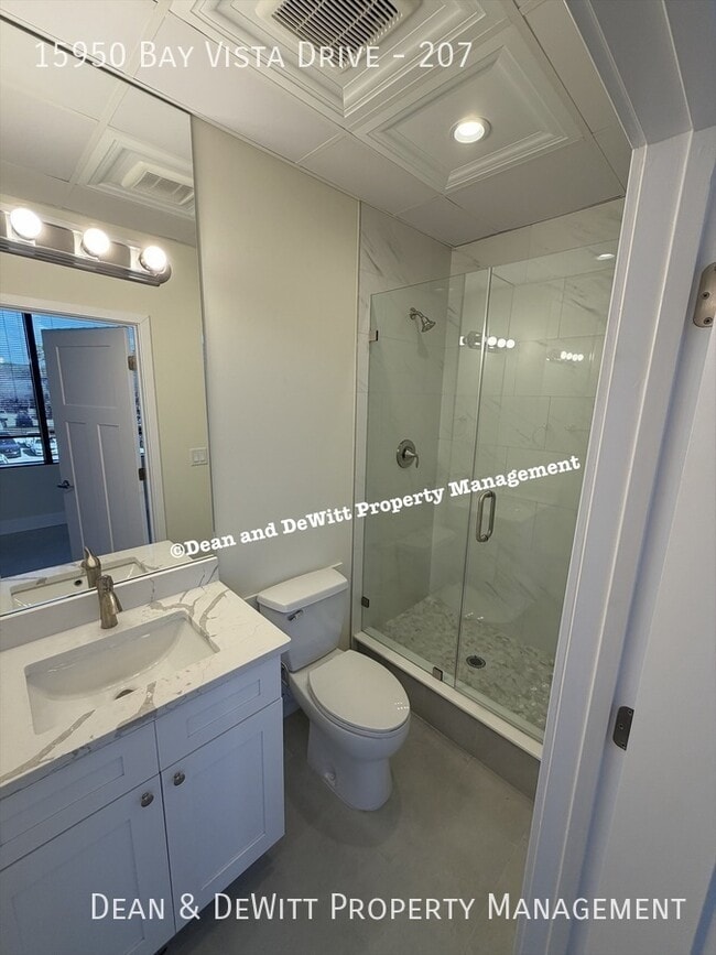 Building Photo - 15950 Bay Vista Dr