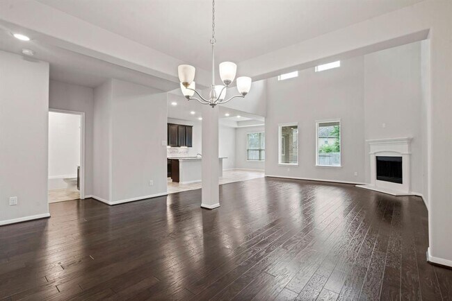 Building Photo - 14108 N Crater Lake Trail