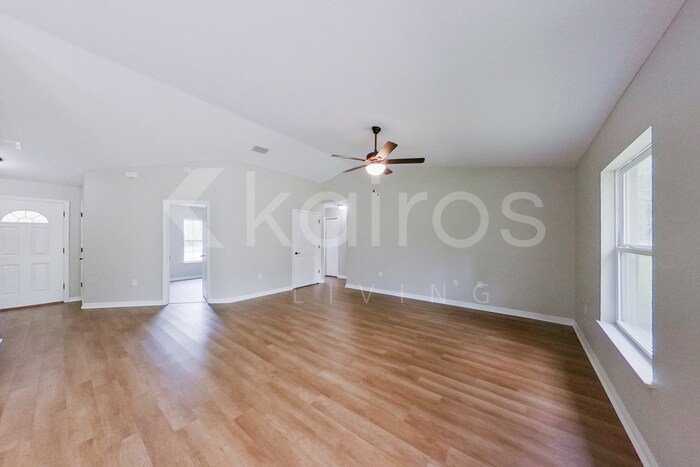 Building Photo - 8239 SW 135th Street Rd