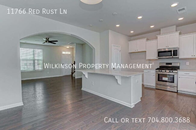 Building Photo - 11766 Red Rust Ln