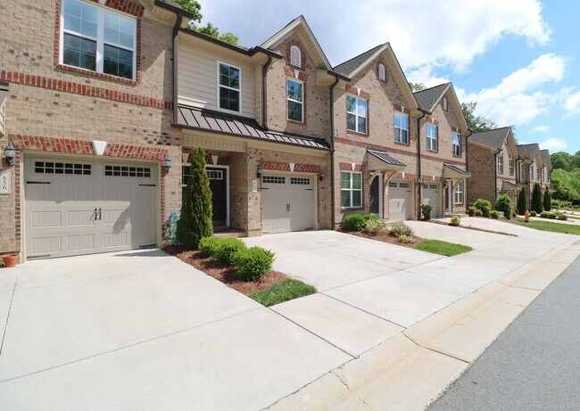 Building Photo - 860 Silver Leaf Dr