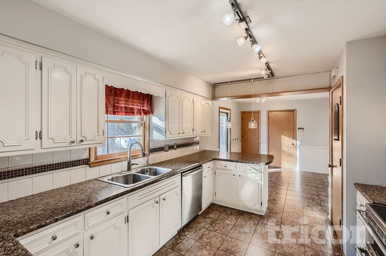 Building Photo - 13408 Colfax Ave S