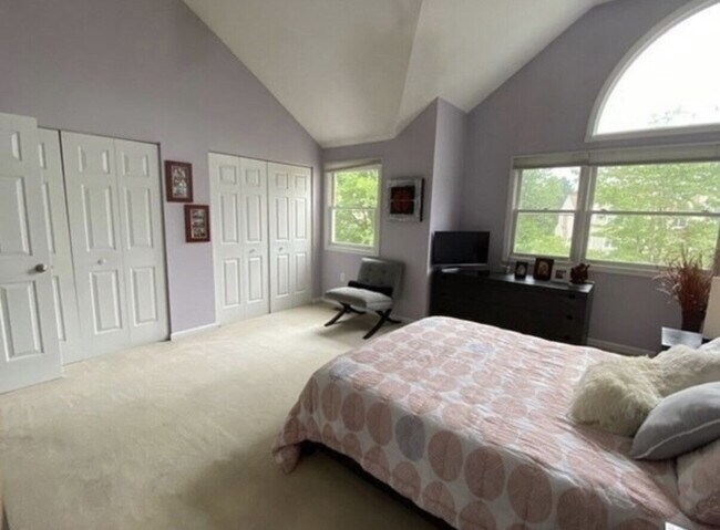 Building Photo - 10 Merganser Way