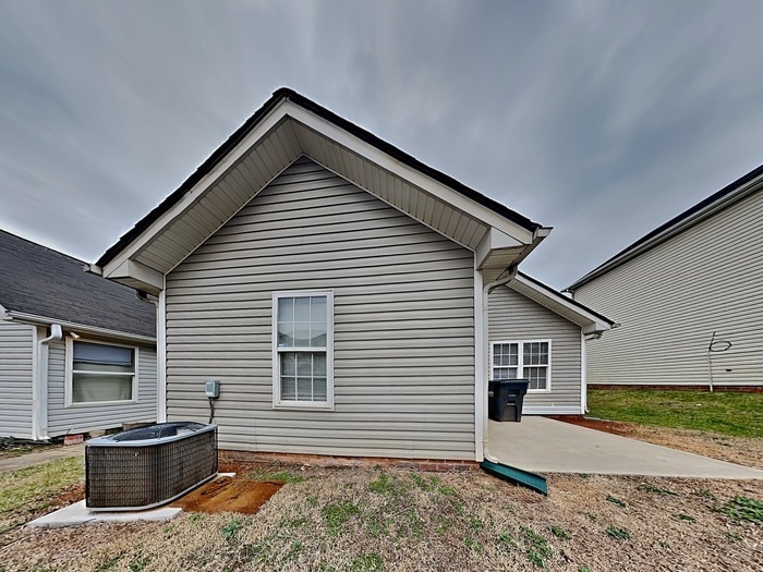 Building Photo - 1303 Braveheart Ln