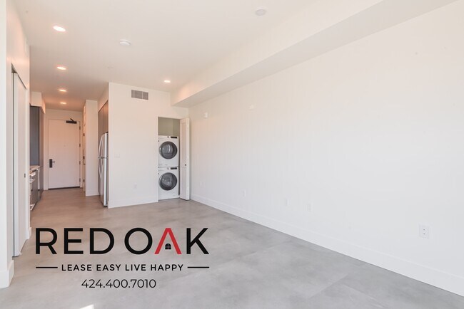 Building Photo - 3450 W 43rd St