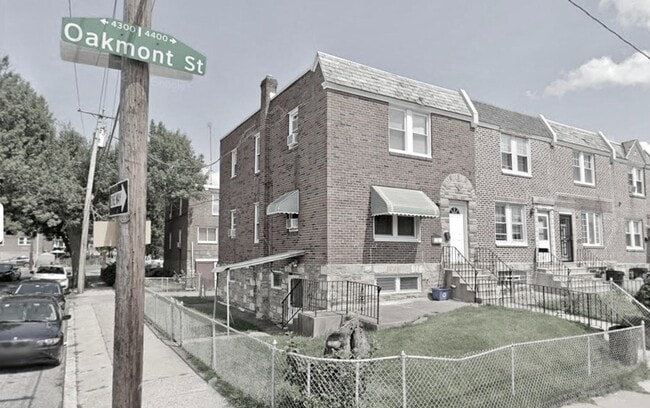 Building Photo - 4401 Oakmont St