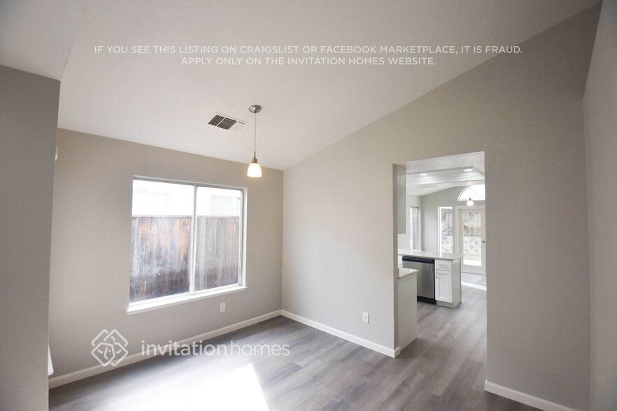 Building Photo - 4408 Elk Dr