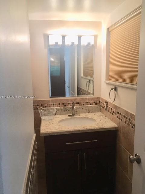 Building Photo - 4000 NE 169th St