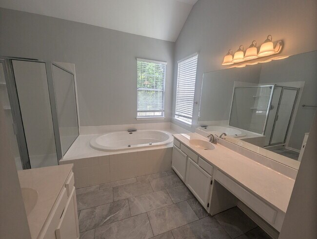 Building Photo - 4BD Brickyard Plantation Home for Lease - Mt. Pleasant