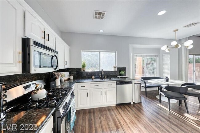 Building Photo - 183 Andada Dr