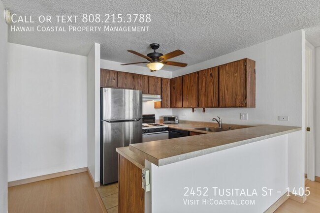 Building Photo - 2452 Tusitala St
