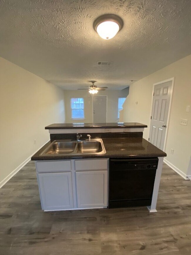 Building Photo - 324 Stewarts Landing Cir