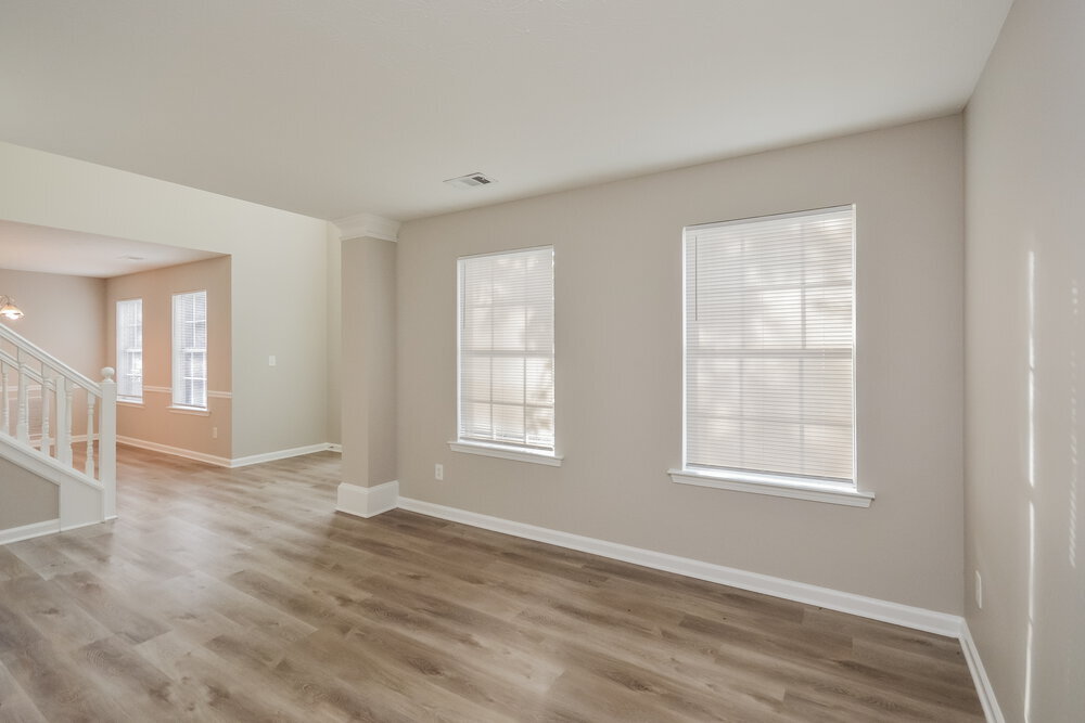 Building Photo - 95 Hazelhurst Dr