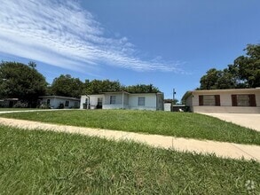 Building Photo - 707 Biggs Terrace