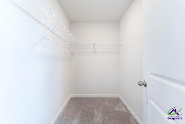 Building Photo - 233 Shoshone Cir