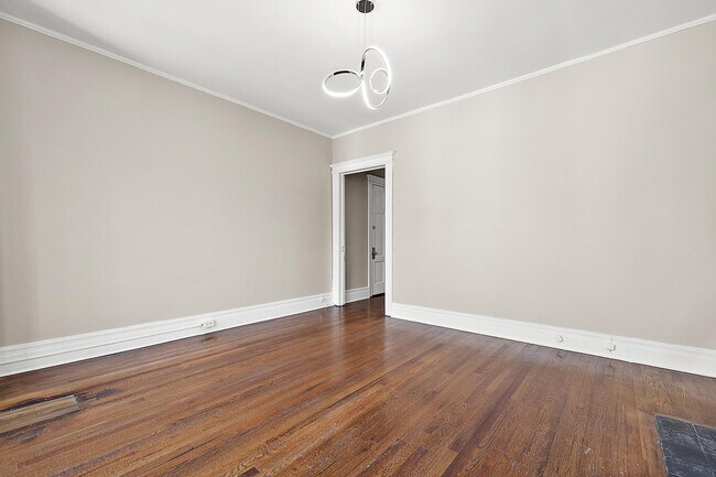 Building Photo - 68 E Willis St