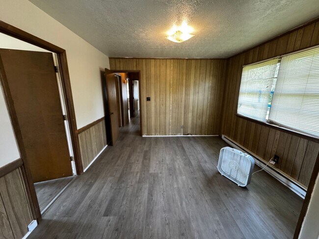 Building Photo - 3/1 House in Kingstown, NC (Shelby)