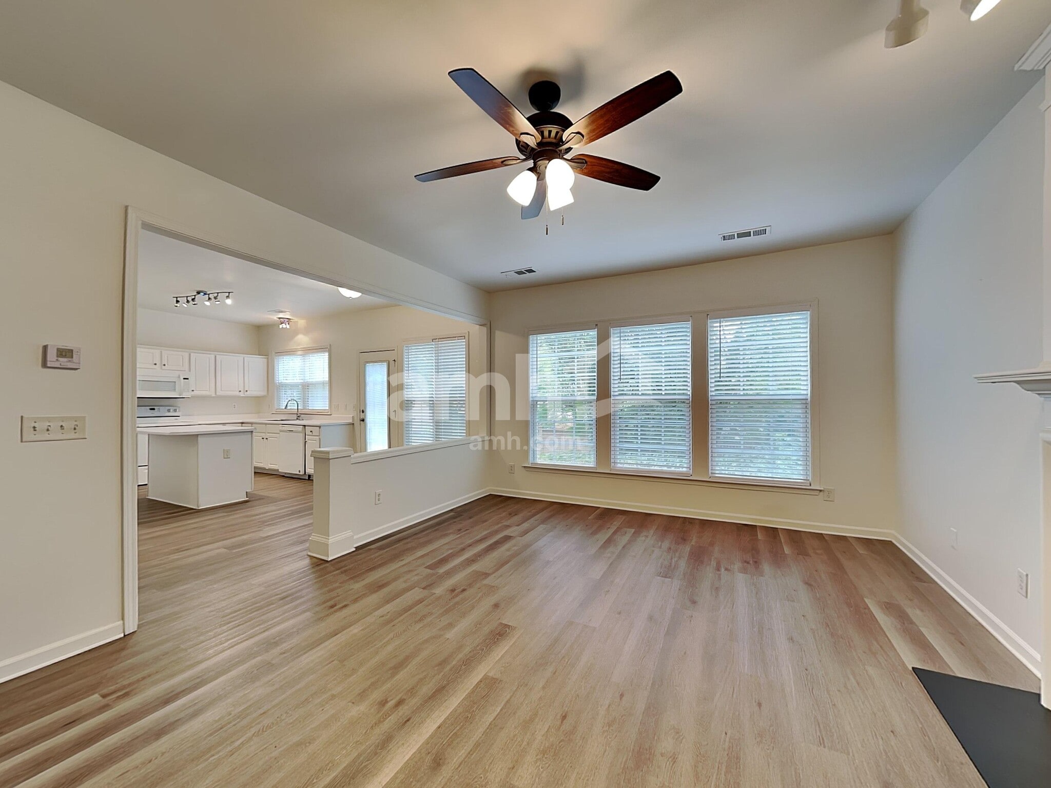 Building Photo - 405 Carphilly Ct