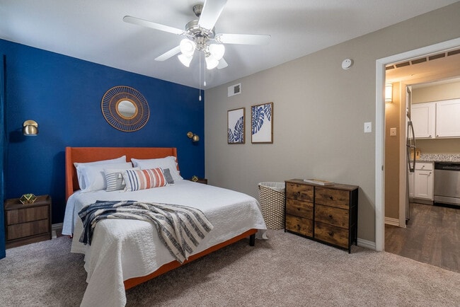 Building Photo - 10020 Regal Park Ln