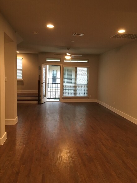 Building Photo - 1310 Rancho Mirage Dr