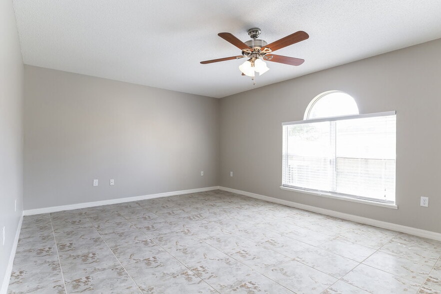Building Photo - 2902 Elbib Dr
