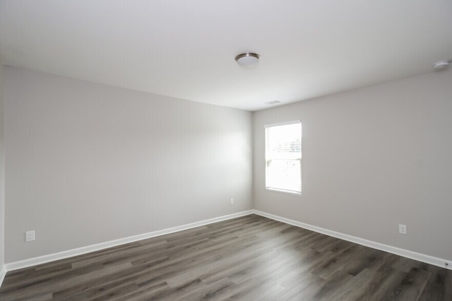 Building Photo - 167 Aberdeen Way