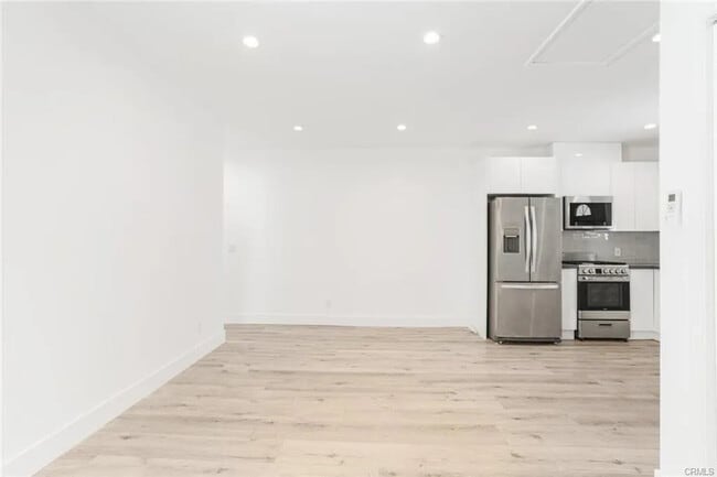 Building Photo - 4552 Murietta Ave