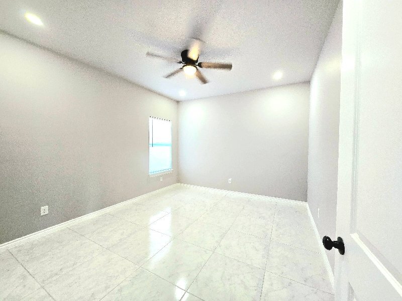 Building Photo - 2777 Chavarria St