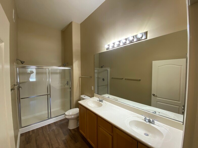 Building Photo - 8985 S Durango Dr