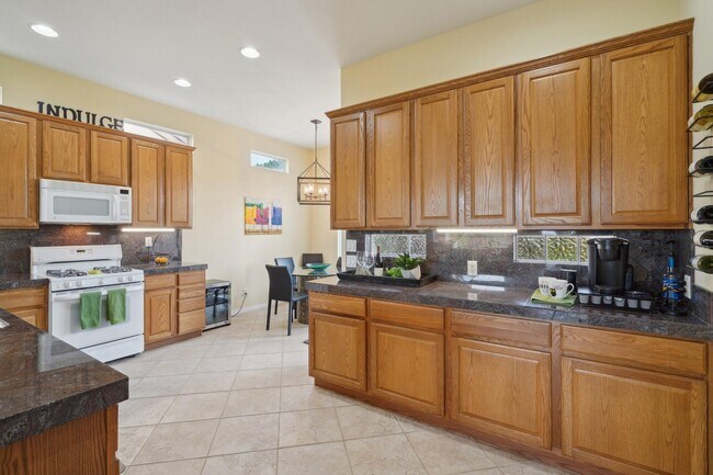 Building Photo - 80570 Hoylake Dr