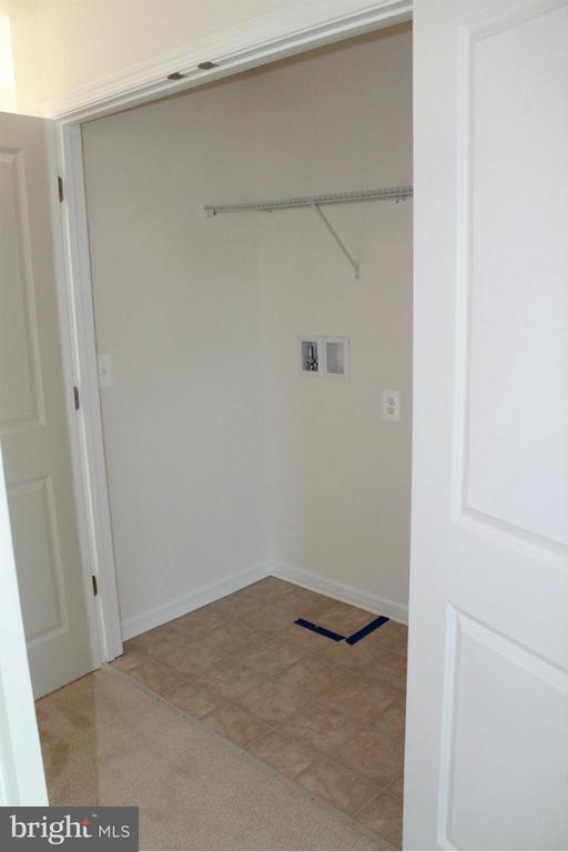 Building Photo - 109 Sequoia Dr