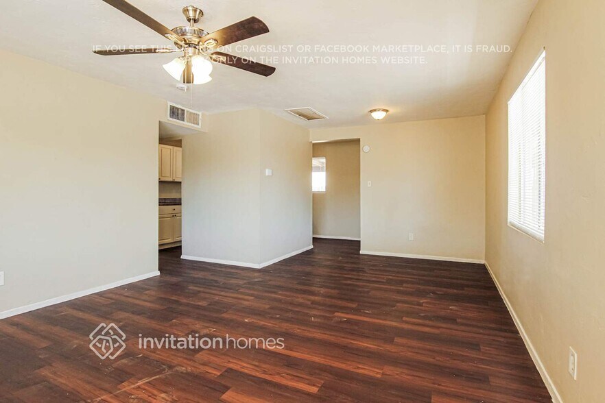 Building Photo - 2928 W San Juan Ave