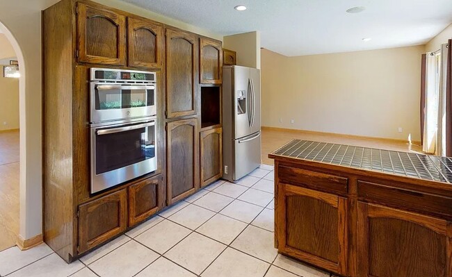 Building Photo - 3254 Nizhoni Dr