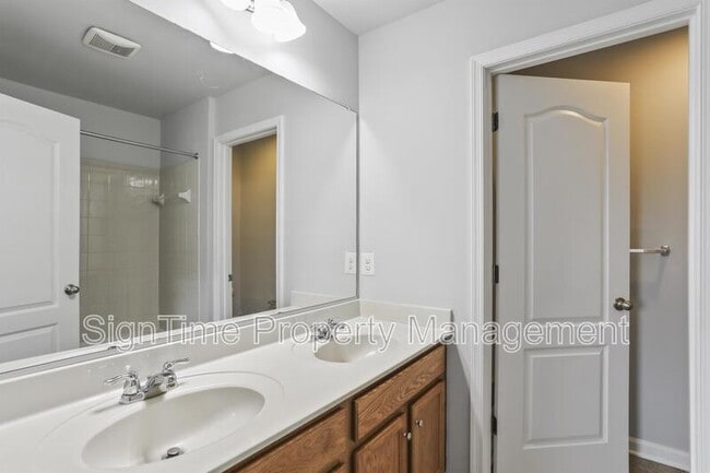 Building Photo - 18234 Hurricane Ct