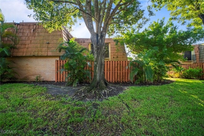 Building Photo - 1703 Park Meadows Dr