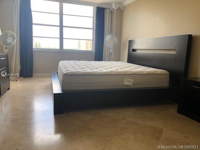 Building Photo - 2801 NE 183rd St