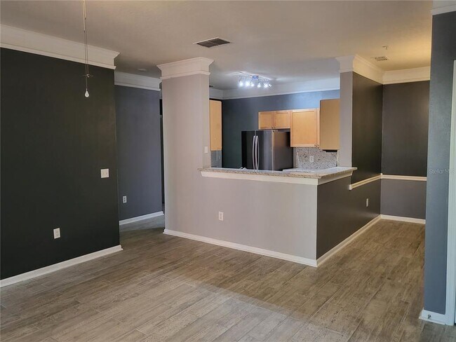 Building Photo - 8824 Villa View Cir