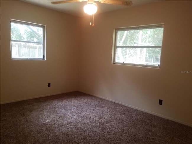 Building Photo - 5853 Pine St