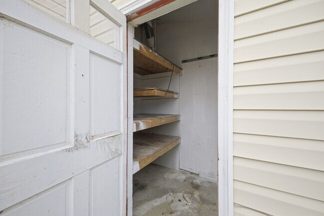 Building Photo - 3228 Dunnbury Ct
