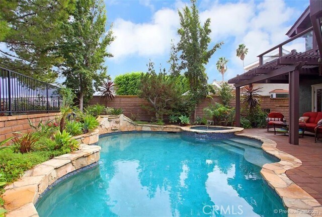 Building Photo - 28632 Silverton Dr