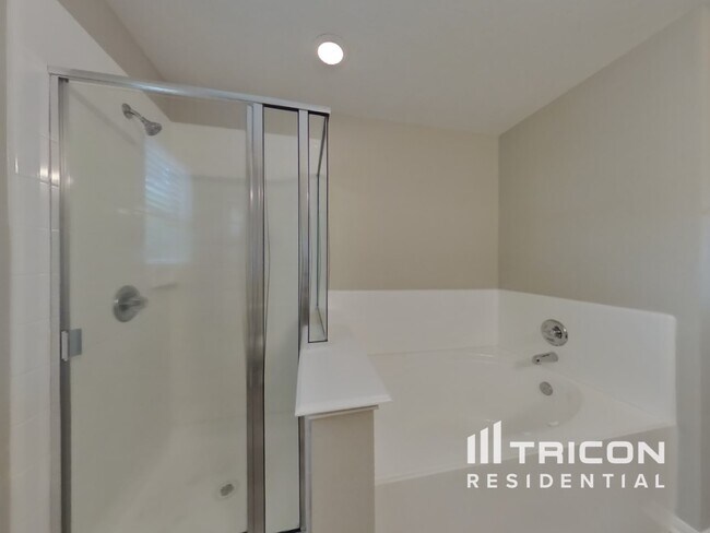 Building Photo - 18418 Westgate Springs Ln