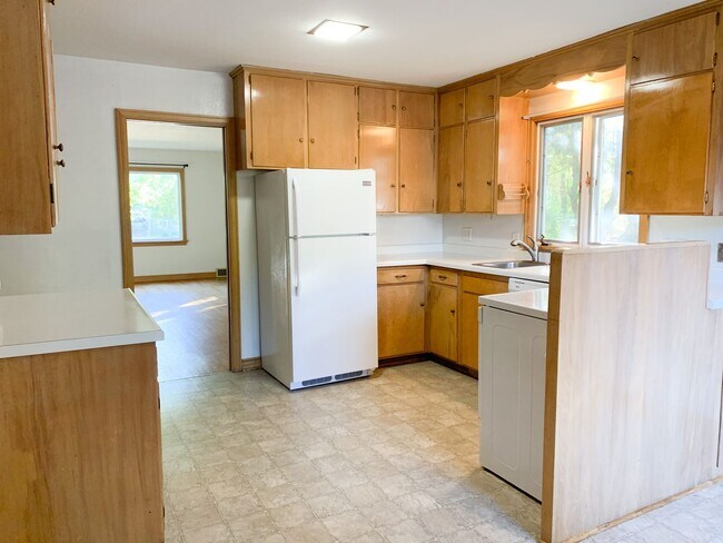 Building Photo - 318 McKinley Ave