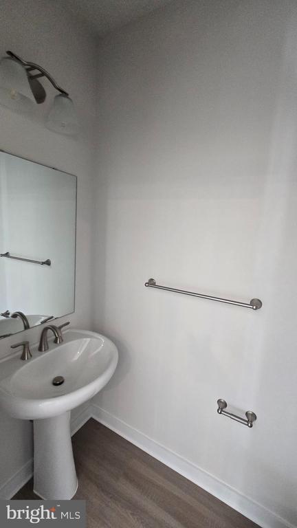 Building Photo - 66 Trotting Rd