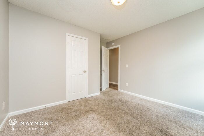 Building Photo - 311 Ermines Way