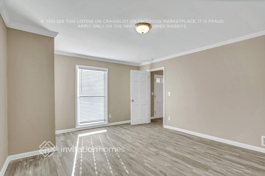 Building Photo - 4252 Hambrick Way