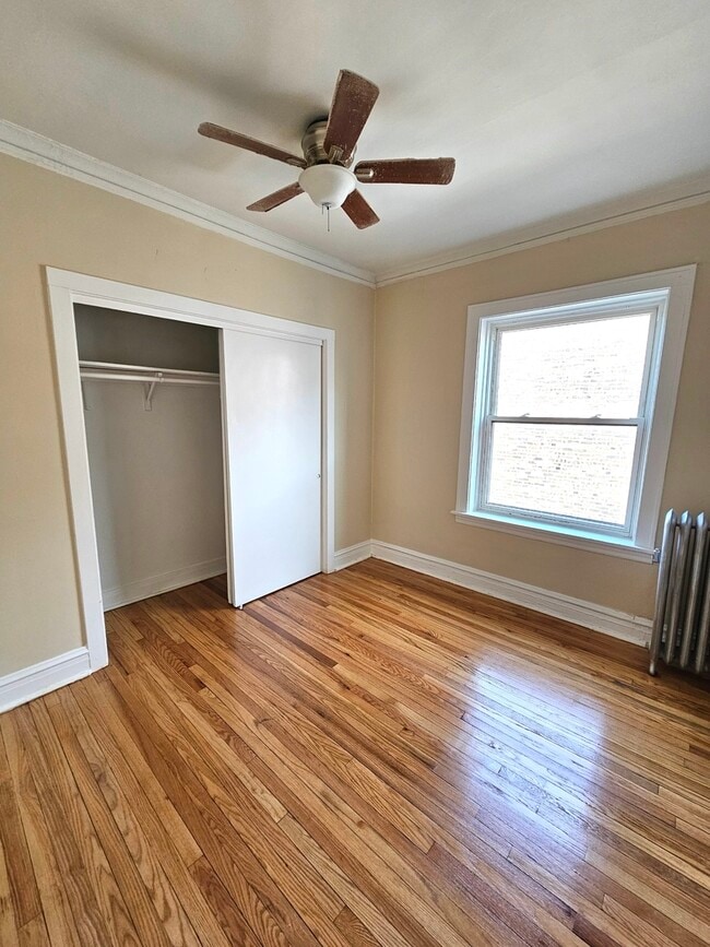 Building Photo - 4821 N Springfield Ave