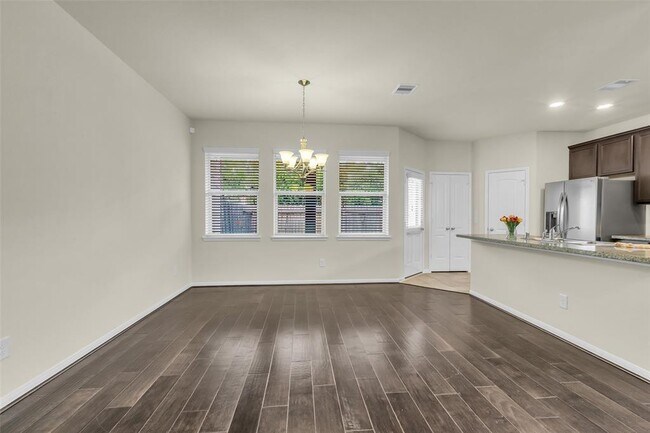 Building Photo - 8306 Columbia Forest Dr