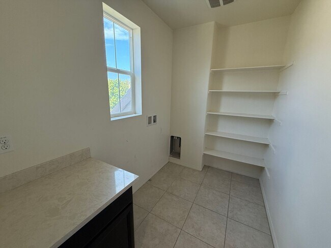 Building Photo - 24122 Village Cir Dr