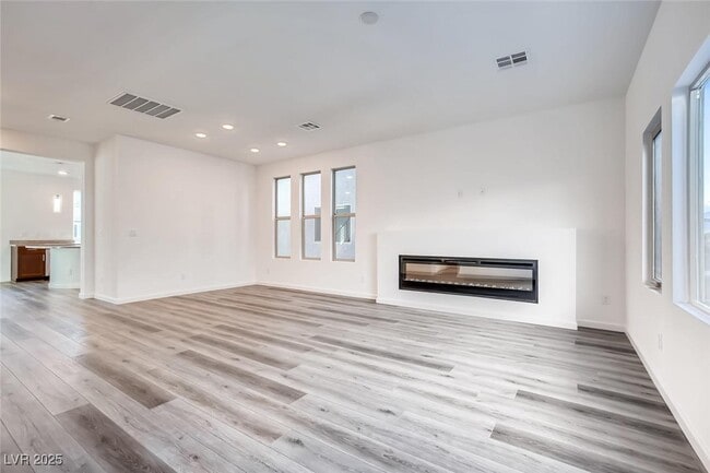 Building Photo - 8098 Misty Canyon Ave