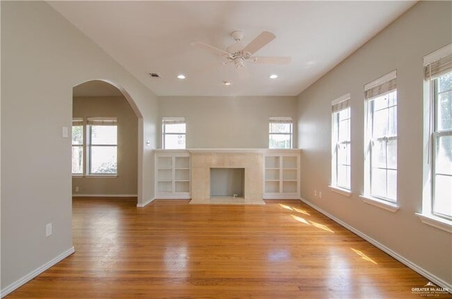 Building Photo - 1117 N 15th St